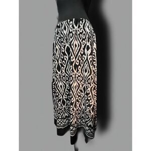 Women’s Size 14 Black White Ikat Midi Skirt Elastic Waist Boho